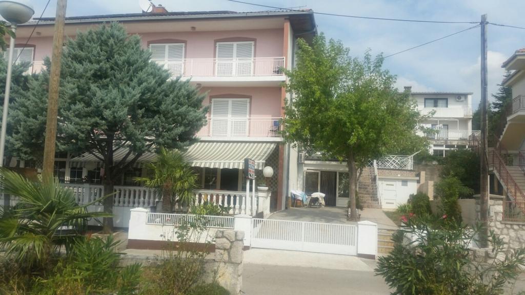 Apartmani Royal Zganec Crikvenica Eksteriør bilde