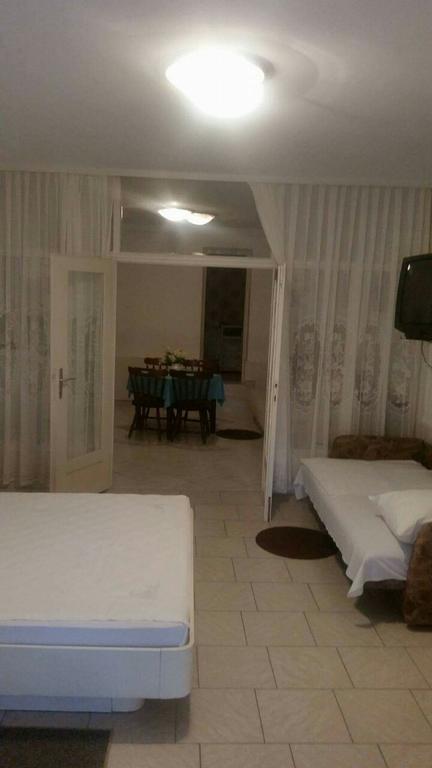 Apartmani Royal Zganec Crikvenica Eksteriør bilde