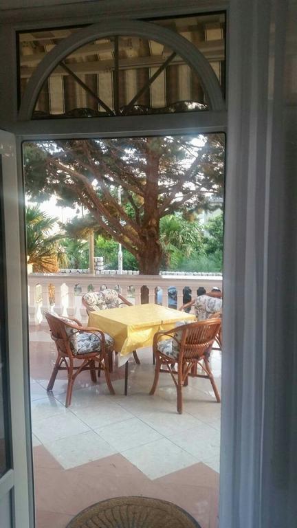 Apartmani Royal Zganec Crikvenica Eksteriør bilde