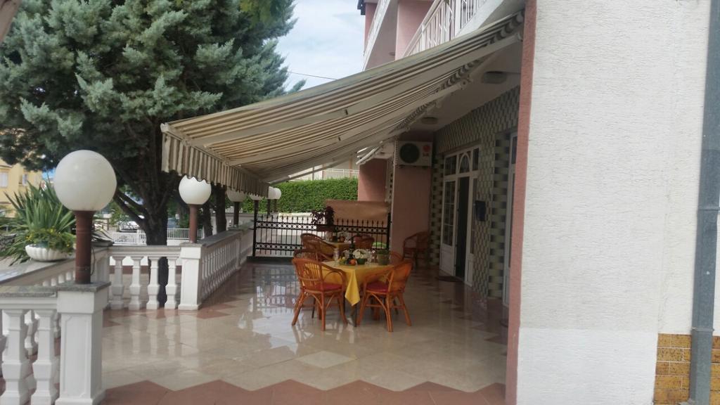Apartmani Royal Zganec Crikvenica Eksteriør bilde
