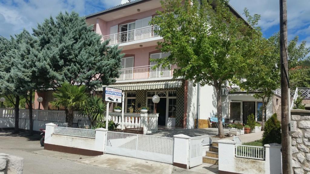 Apartmani Royal Zganec Crikvenica Eksteriør bilde